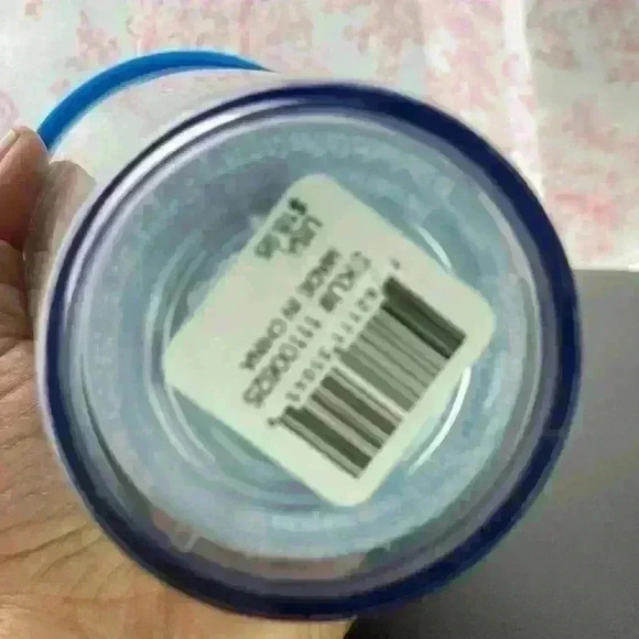 California 24oz Tumbler with Strawberry straw topper. New. - Picture 7 of 7